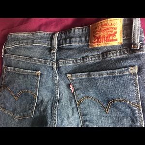 Back to school🎉Levi 711 skinny Jeans sz28